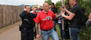 Oliver Malina 2014 bei einer Rechtsrockveranstaltung in Nienhagen (Bildrechte @dokurechts)